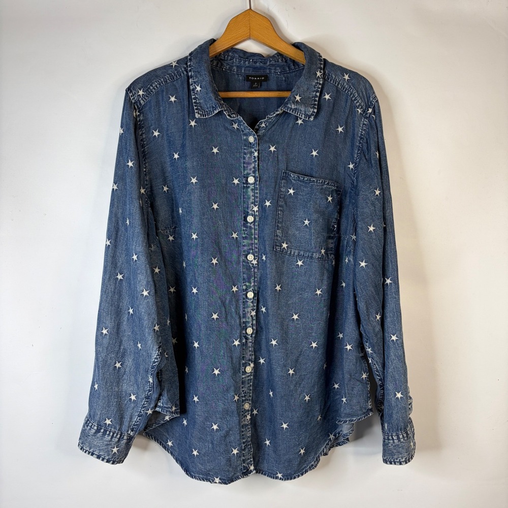 Torrid Button Down Shirt Womens 2 Blue Star Embroidered Tencel Denim Long Sleeve
